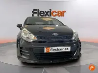 Usado Kia Rio 84 CV (61 kW) 2017 Negro Berlina