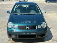 Usado VW Polo Trendline 64 CV (47 kW) 2004 Azul Utilitario