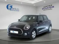 Usado Mini ONE 102 CV (75 kW) 2020 Negro Utilitario