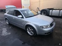 Usado Audi A4 115 CV (84 kW) 2002 Gris / plata Familiar