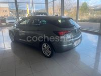 Usado Opel Astra GS Line 110 CV (80 kW) 2021 Gris / plata Berlina
