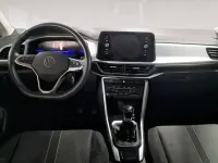 Usado VW T-Roc Life 110 CV (80 kW) 2024 Azul SUV