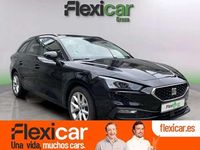 Usado Seat Leon Style 110 CV (80 kW) 2022 Negro Familiar