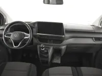 Usado VW Caravelle 110 CV (80 kW) 2025 Gris/plata Van