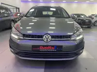Usado VW Golf VII Business 115 CV (84 kW) 2018 Gris / plata Familiar