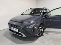 Usado Hyundai Bayon 84 CV (61 kW) 2024 Gris / plata SUV