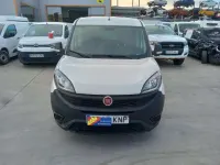 Usado Fiat Doblò 95 CV (69 kW) 2018 Blanco Monovolumen