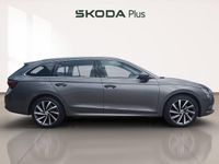 Usado Skoda Octavia Selection 150 CV (110 kW) 2025 Gris / plateado Familiar