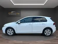 Usado VW Golf VIII Life 130 CV (95 kW) 2022 Blanco Berlina