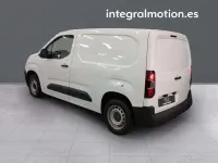Usado Peugeot Partner 102 CV (75 kW) 2021 Blanco Monovolumen