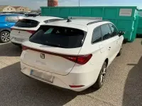 Usado Seat Leon Style 116 CV (85 kW) 2022 Blanco Familiar