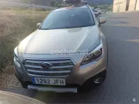 Usado Subaru Outback 150 CV (110 kW) 2015 Gris / plata Familiar