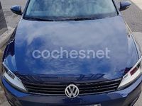Usado VW Jetta Advance 105 CV (77 kW) 2012 Azul Berlina