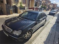 Usado Mercedes C220 Elegance 143 CV (105 kW) 2002 Azul Berlina