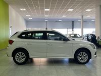 Usado Skoda Kamiq 110 CV (80 kW) 2022 Blanco SUV