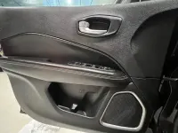 Usado Jeep Compass Sport 140 CV (102 kW) 2019 Negro SUV