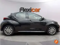 Usado Toyota Yaris Active 116 CV (85 kW) 2022 Negro Utilitario
