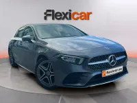 Usado Mercedes A180 136 CV (100 kW) 2021 Gris Berlina