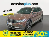 Usado VW Tiguan Life 150 CV (110 kW) 2021 Marrón SUV