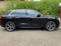 Usado Audi Q8 286 CV (210 kW) 2019 Negro SUV
