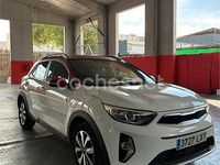 Usado Kia Stonic 100 CV (73 kW) 2022 Blanco SUV