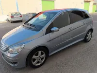 Usado Mercedes B180 109 CV (80 kW) 2008 Gris / plata Monovolumen