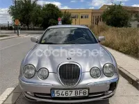 Usado Jaguar S-Type 240 CV (176 kW) 2001 Gris / plata Berlina