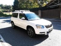 Usado Skoda Yeti Ambition 110 CV (80 kW) 2016 Blanco SUV