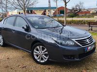 Usado Renault Latitude Expression 150 CV (110 kW) 2011 Gris / plata Berlina
