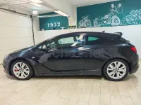 Usado Opel Astra GTC OPC 280 CV (205 kW) 2012 Negro Berlina