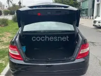 Usado Mercedes C220 170 CV (125 kW) 2010 Negro Berlina