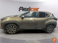 Usado Toyota Yaris Cross Active 116 CV (85 kW) 2023 Marrón SUV