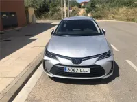 Usado Toyota Corolla Active 122 CV (89 kW) 2020 Gris / plata Berlina