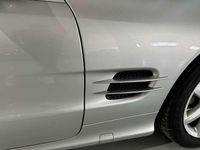 Usado Mercedes SL500 306 CV (225 kW) 2003 Gris Coupe