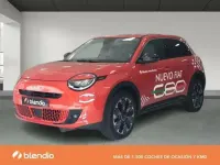 Usado Fiat 600 La Prima 116 kW (158 CV) 2025 Naranja Berlina