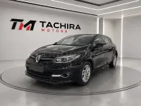 Usado Renault Mégane III LIMITED 115 CV (84 kW) 2014 Negro Berlina