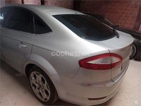 Usado Ford Mondeo Trend 125 CV (91 kW) 2009 Gris / plata Berlina