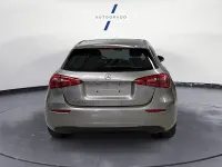 Usado Mercedes A180 116 CV (85 kW) 2021 Gris / plata Berlina