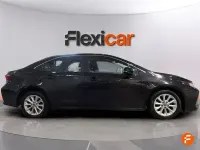Usado Toyota Corolla Active 122 CV (89 kW) 2022 Negro Berlina