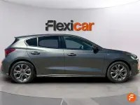 Usado Ford Focus ST-Line 125 CV (91 kW) 2022 Gris Berlina
