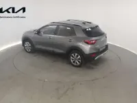Usado Kia Stonic 101 HP (74 kW) 2025 Cinzento SUV