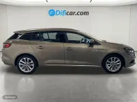 Usado Renault Mégane GrandTour Zen 131 CV (96 kW) 2017 Oro Familiar
