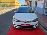Usado VW Polo Advance 95 CV (69 kW) 2019 Blanco Utilitario