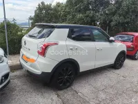 Usado SsangYong Tivoli Limited 115 CV (84 kW) 2015 Blanco SUV