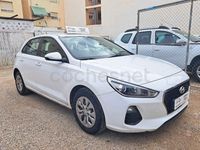Usado Hyundai i30 95 CV (69 kW) 2018 Blanco Berlina