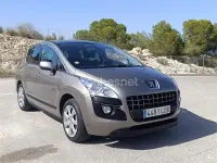 Usado Peugeot 3008 Premium 112 CV (82 kW) 2010 Beige Familiar