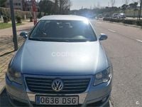 Usado VW Passat Highline 140 CV (102 kW) 2006 Gris / plata Berlina