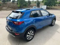 Usado Kia Stonic 84 CV (61 kW) 2023 Azul SUV
