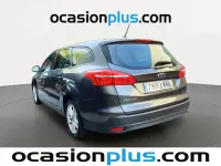 Usado Ford Focus Trend+ 125 CV (91 kW) 2018 Gris Monovolumen