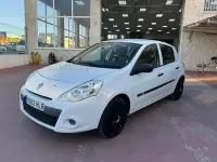 Usado Renault Clio 75 CV (55 kW) 2012 Blanco Utilitario